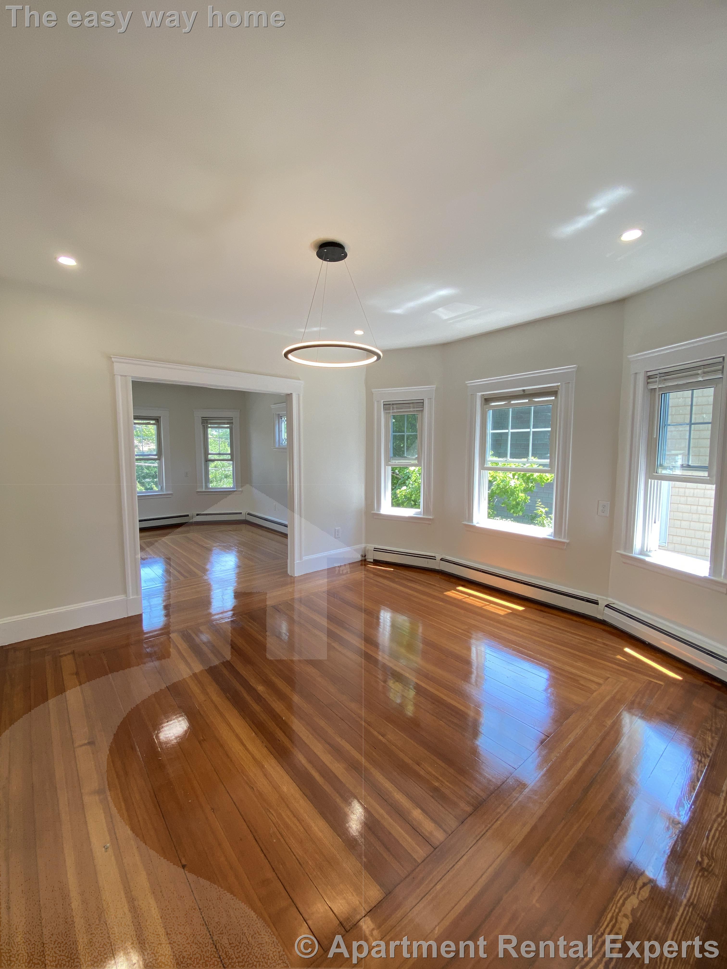 126 Winsor Ave, Watertown Center