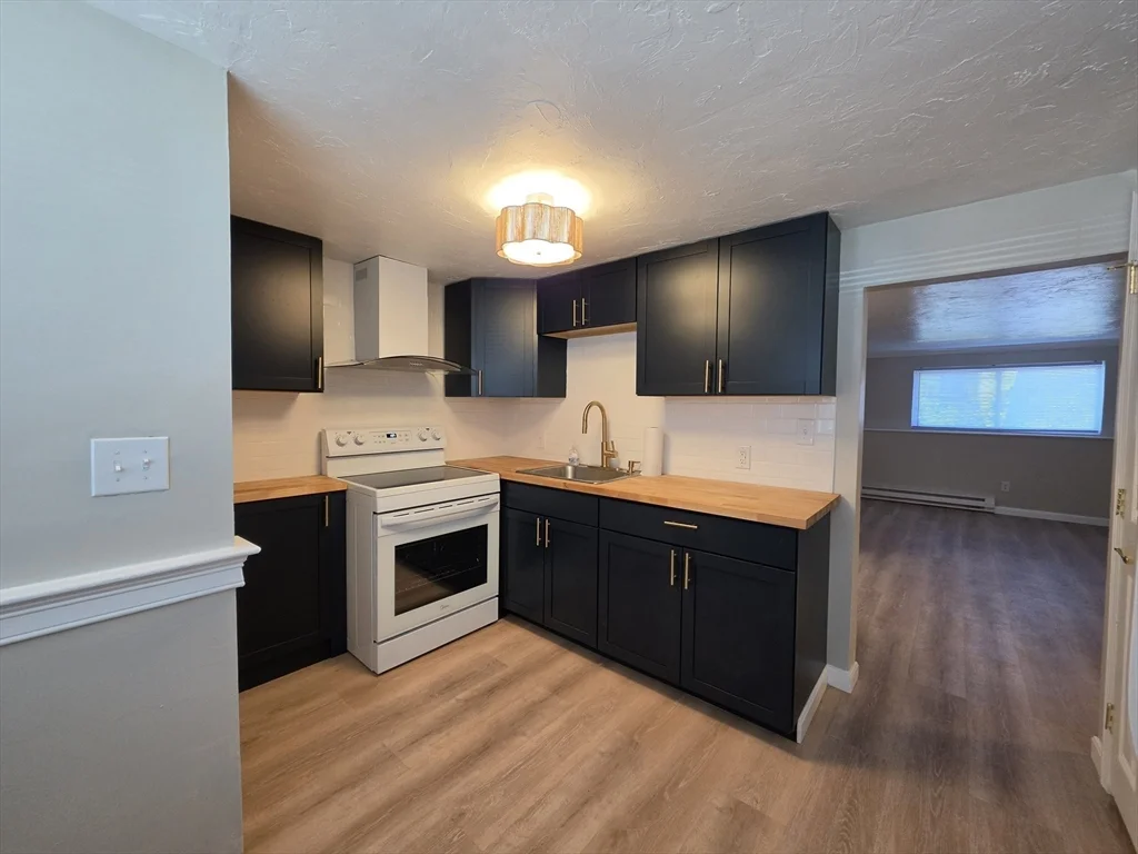 2 Tideview Path, Manomet