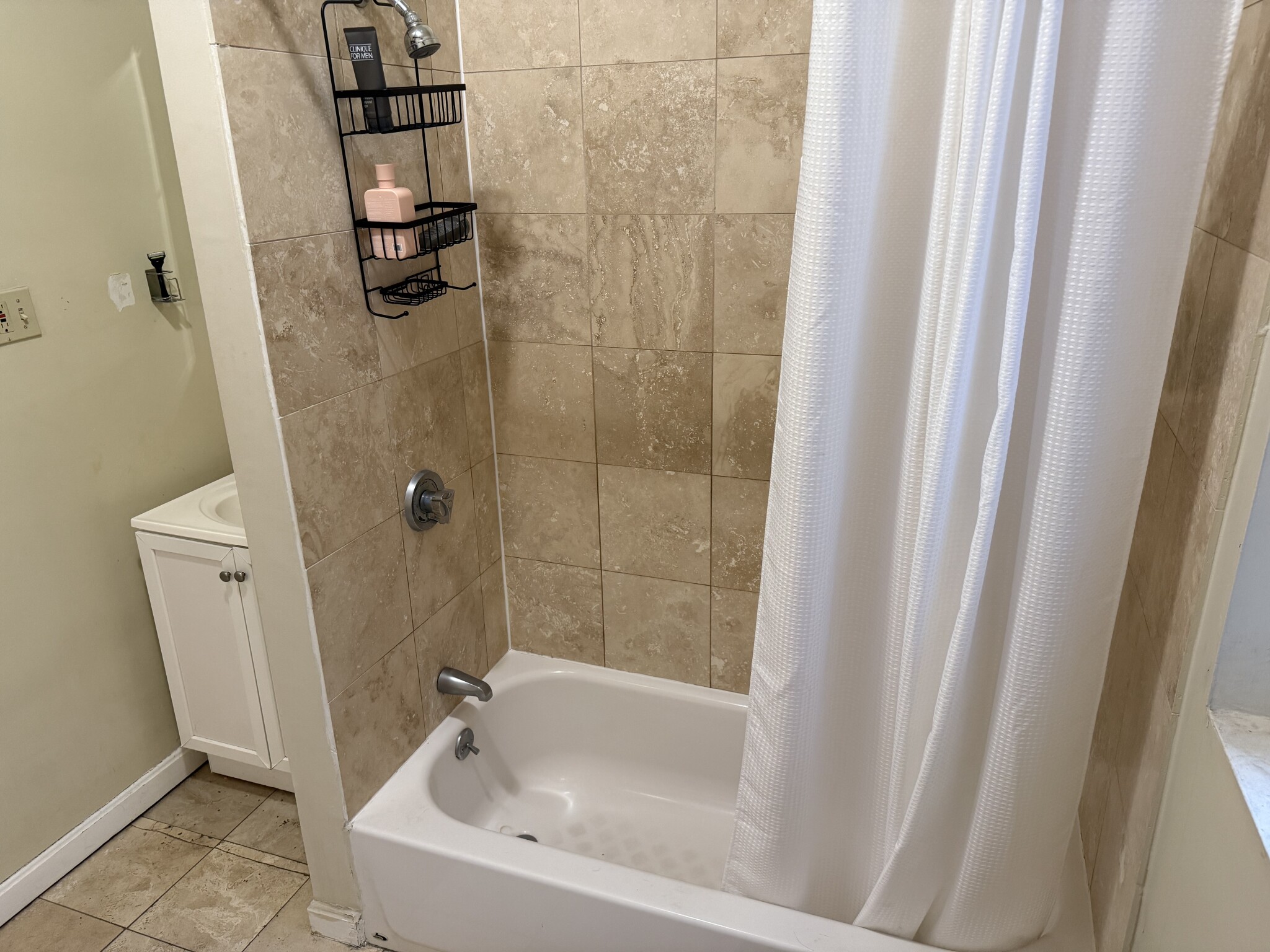 1197 Commonwealth Ave, Allston