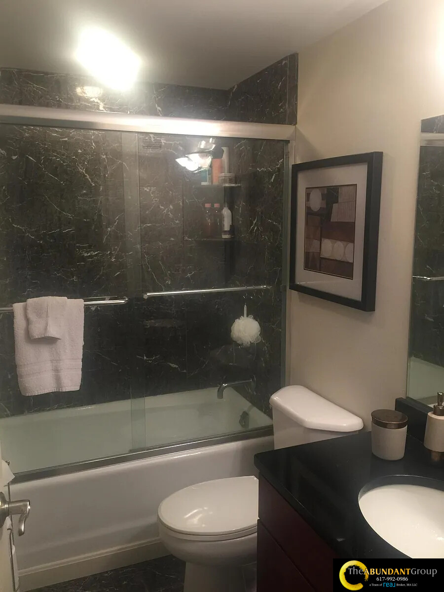 10 Museum Way, East Cambridge