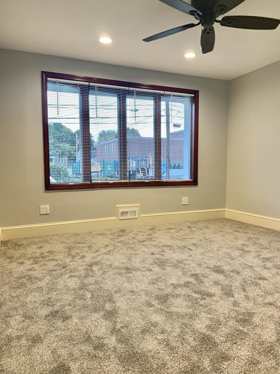 239 Grove St, Waltham