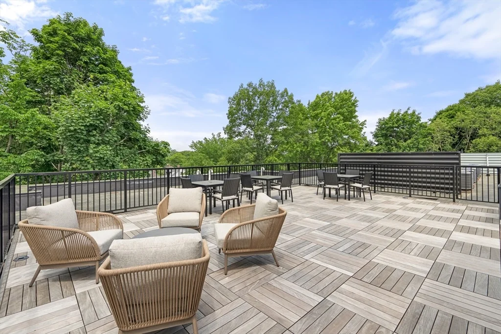 136 Babcock St, Coolidge Corner