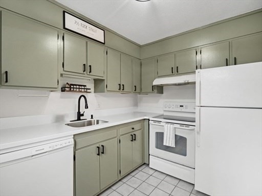 255 Rock St, Norwood