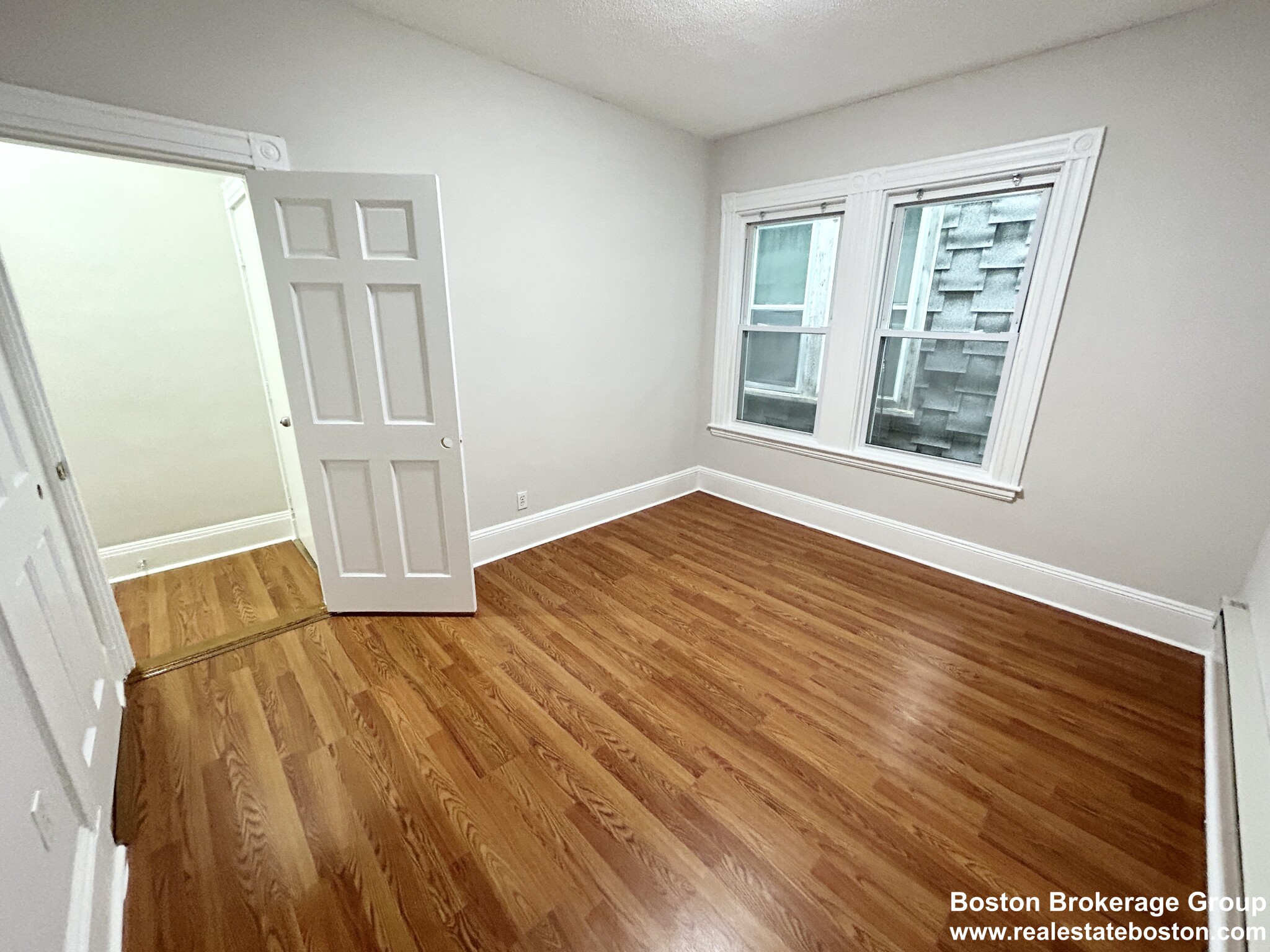 78 Hillside St, Mission Hill