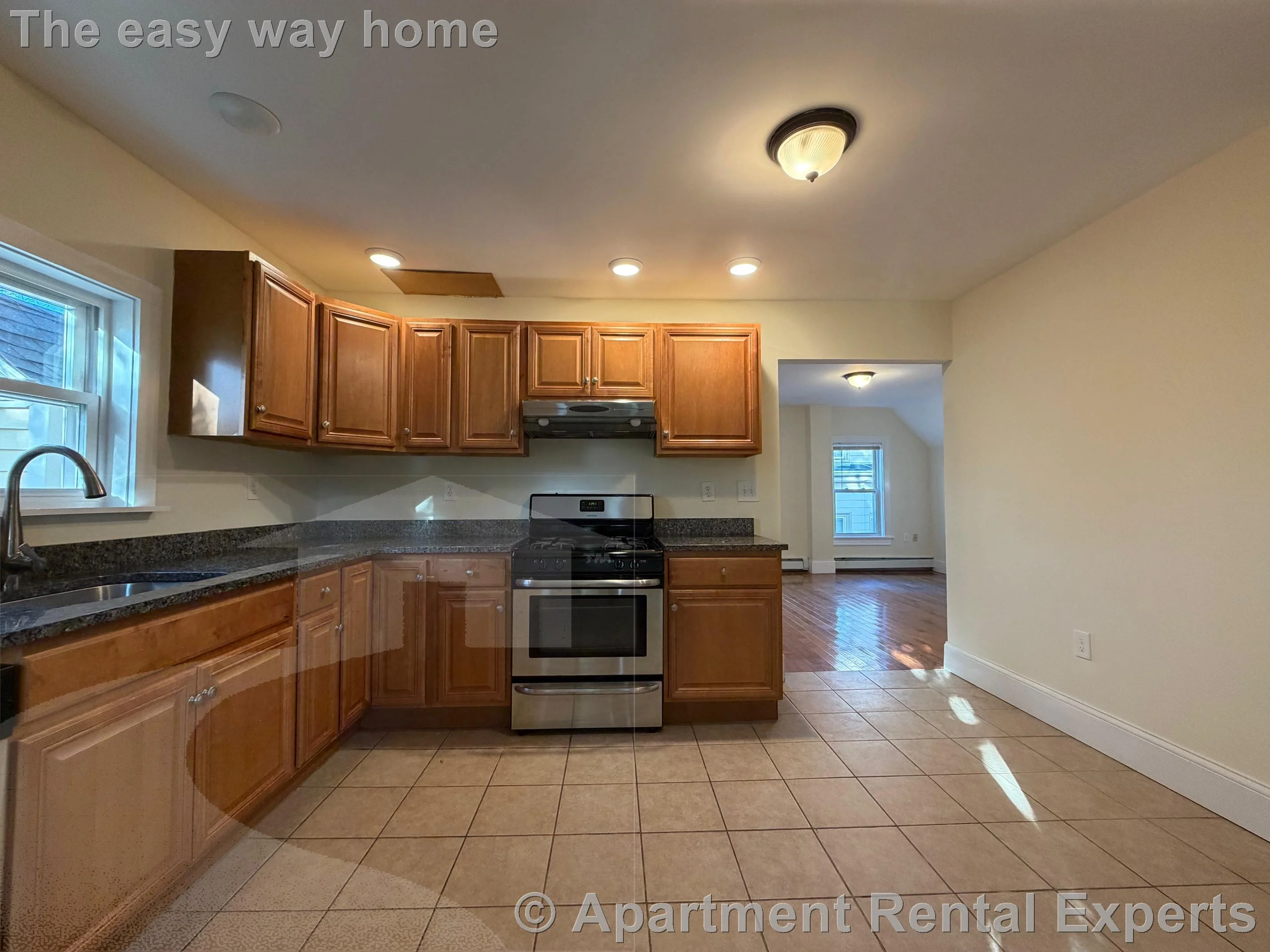 102 Sycamore St, Winter Hill