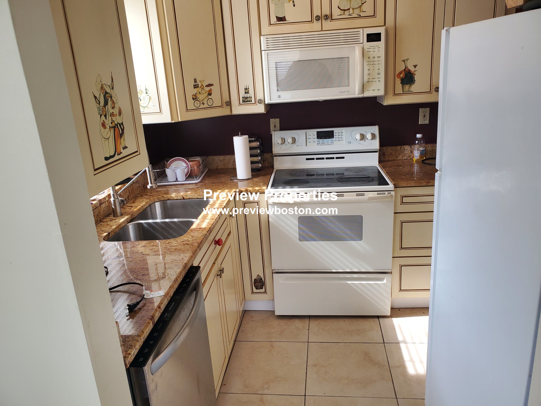 1427 Commonwealth Ave, Brighton