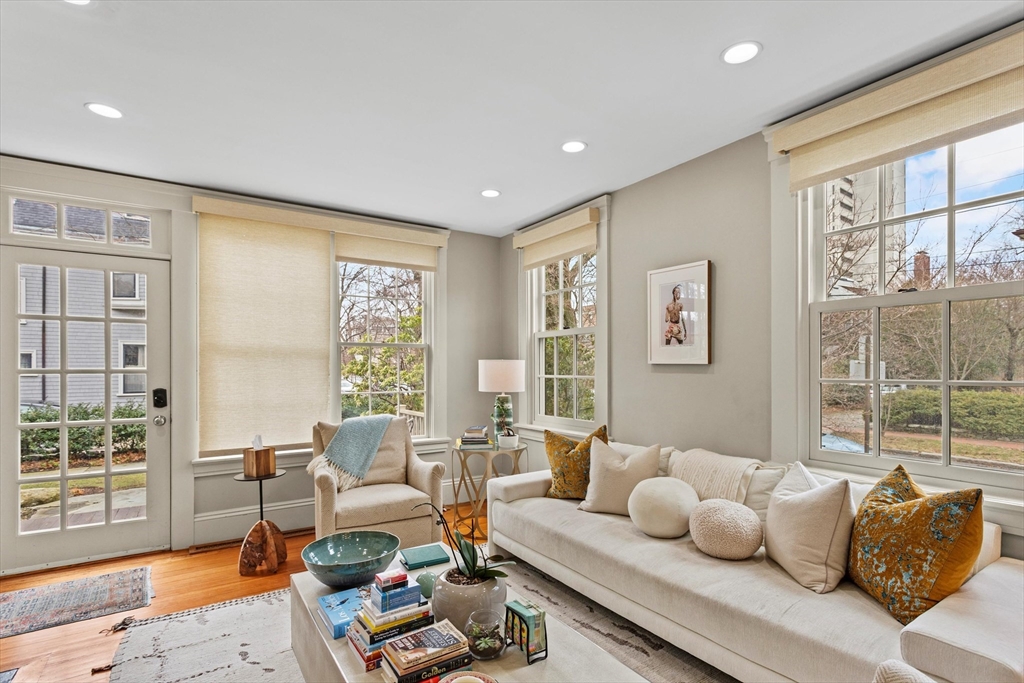 14 Francis Ave, Cambridge