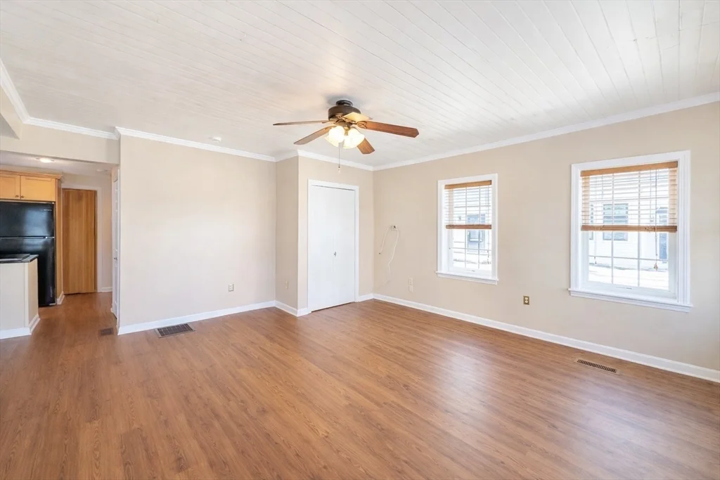 100 Water St, Newburyport