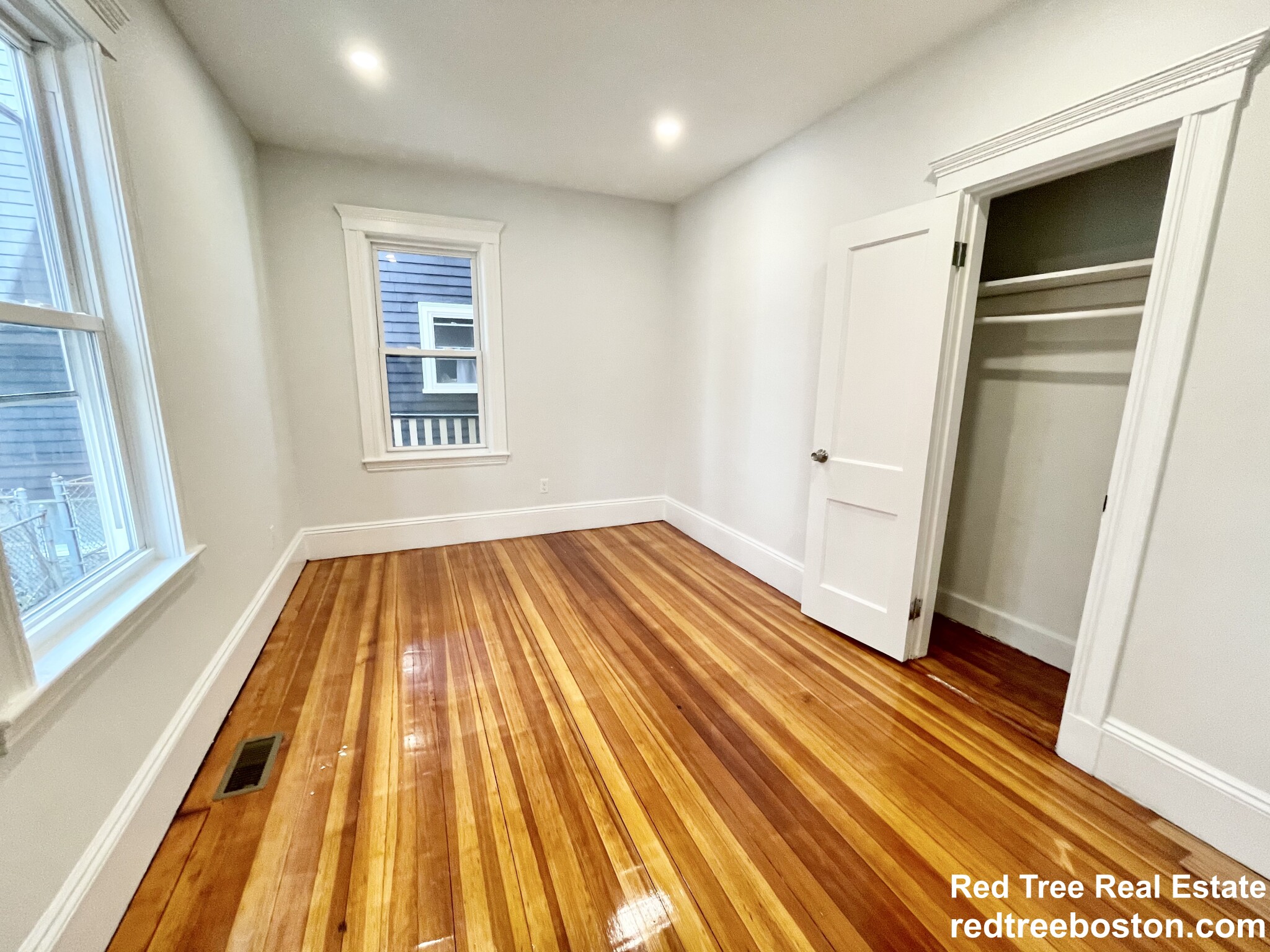 68 Bakersfield St, Dorchester