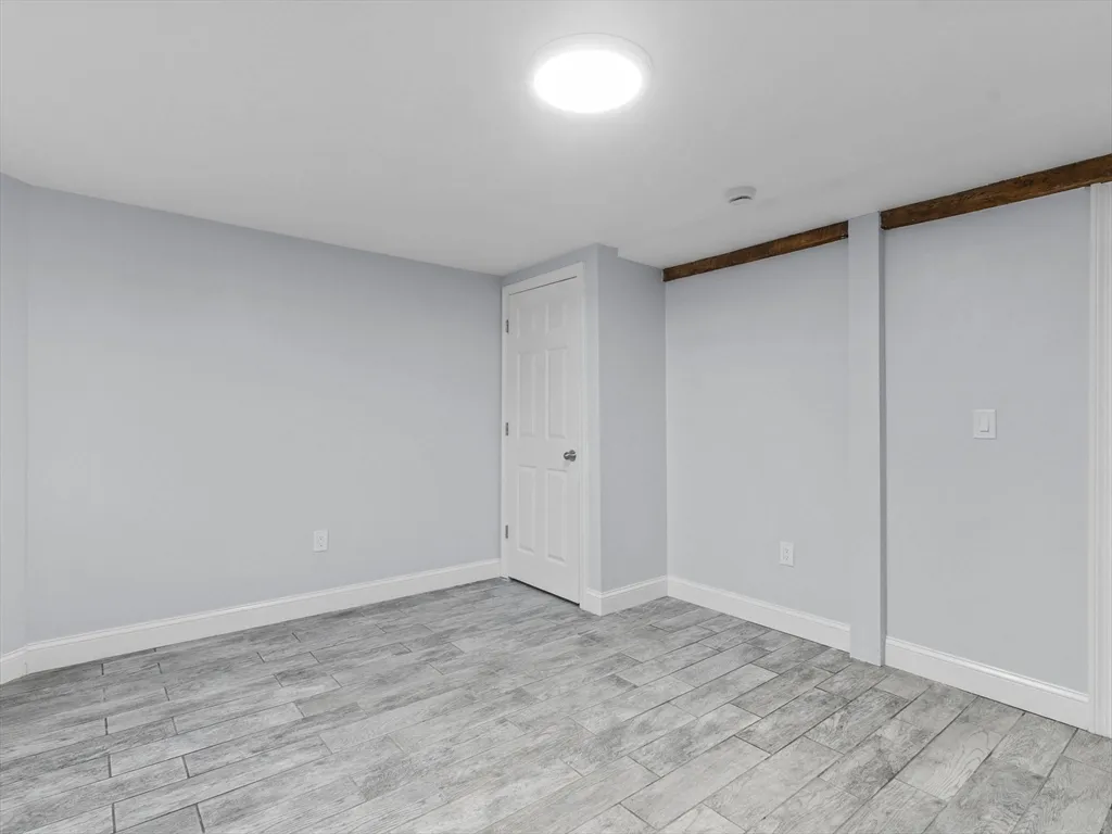 98 Elm, Davis Square