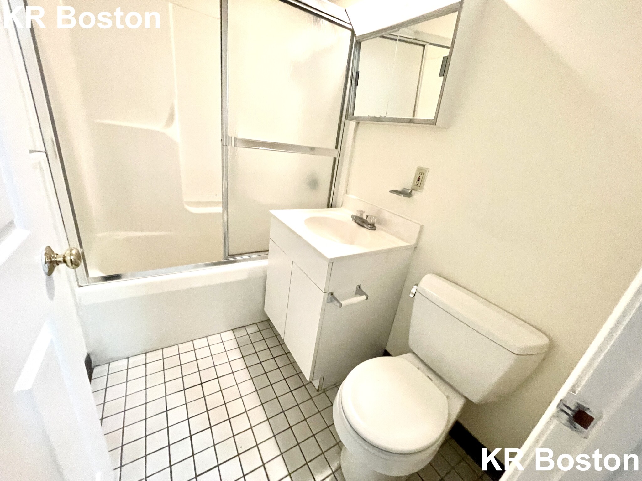 1 bed, 1 bath apartment for rent at 81 Essex St Unit 41, Chinatown — photo 3 of 3