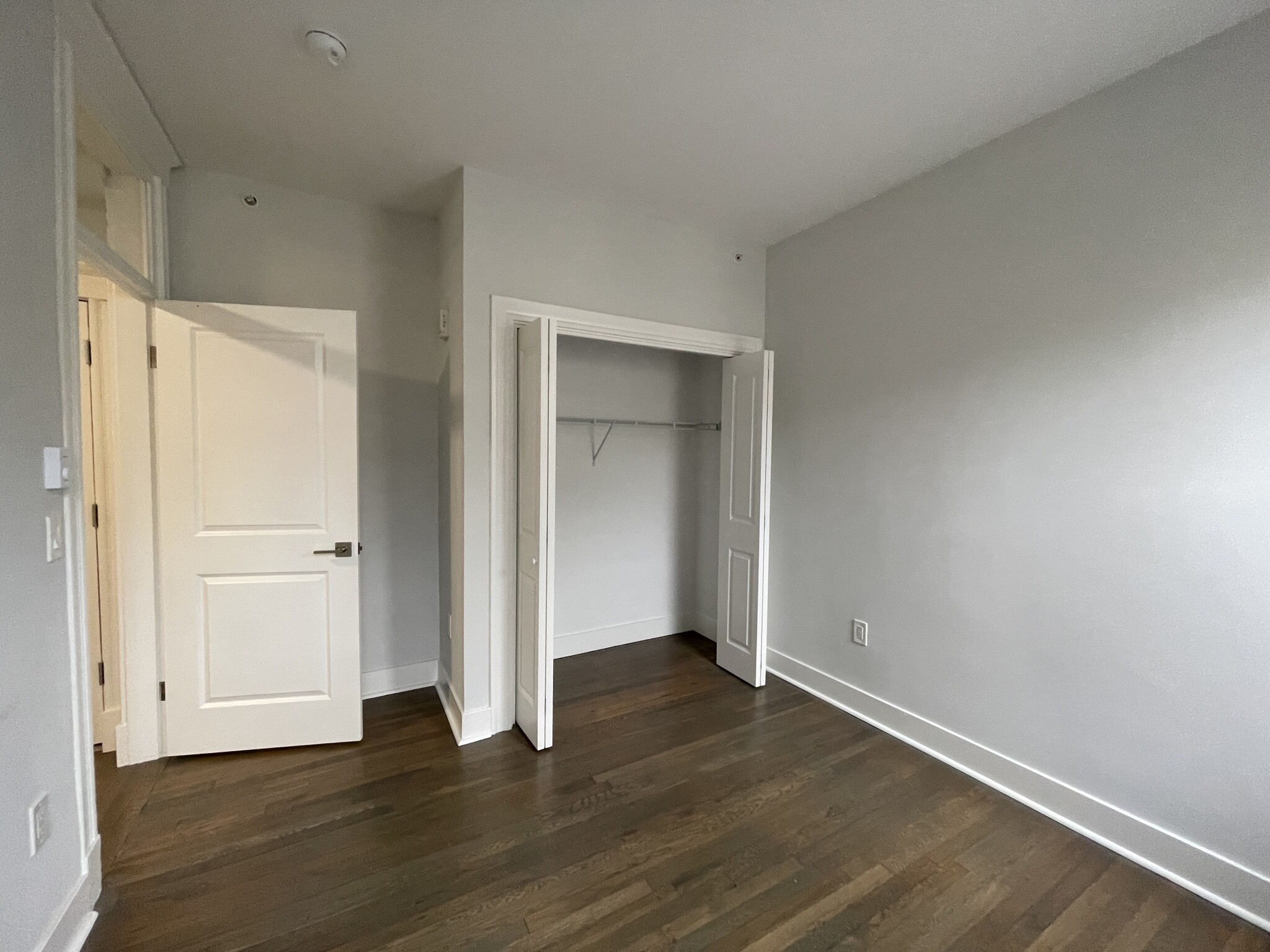 2 bed, 1 bath apartment for rent at 81 Park Dr Unit 19a, Fenway — photo 1 of 3