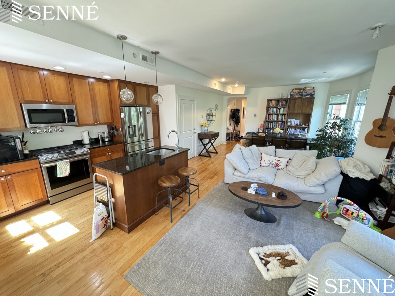 18 Whitney Ave, Cambridgeport