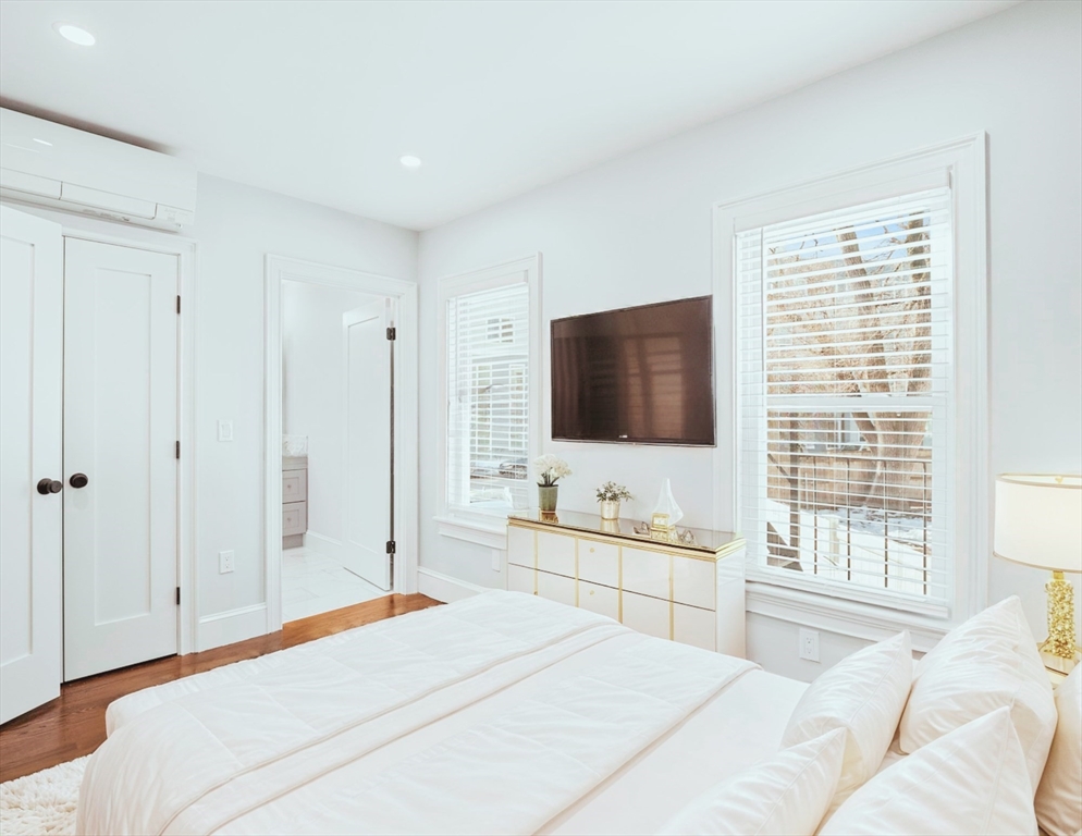 47 Mercer St, South Boston