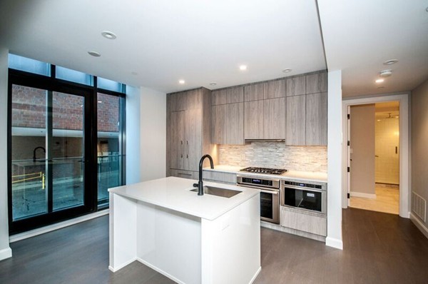 140 Shawmut Ave, South End