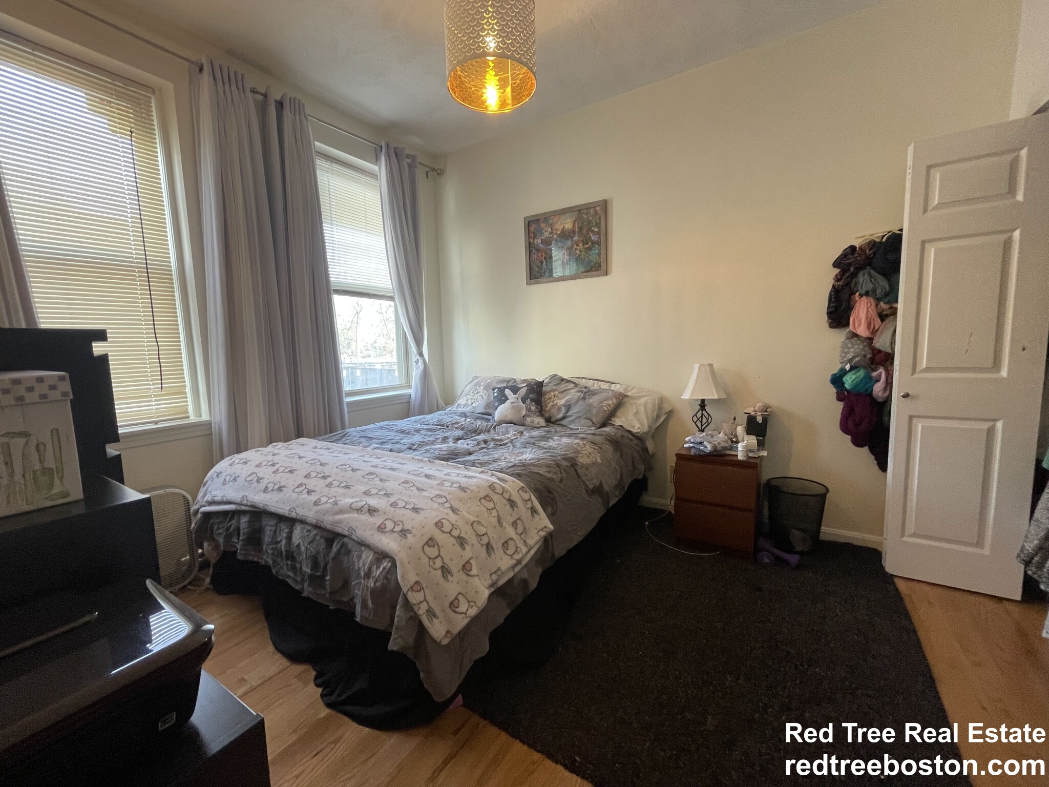 1423 Commonwealth Ave, Brighton