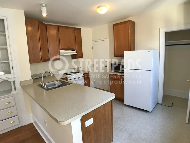 881 Massachusetts Ave, Central Square
