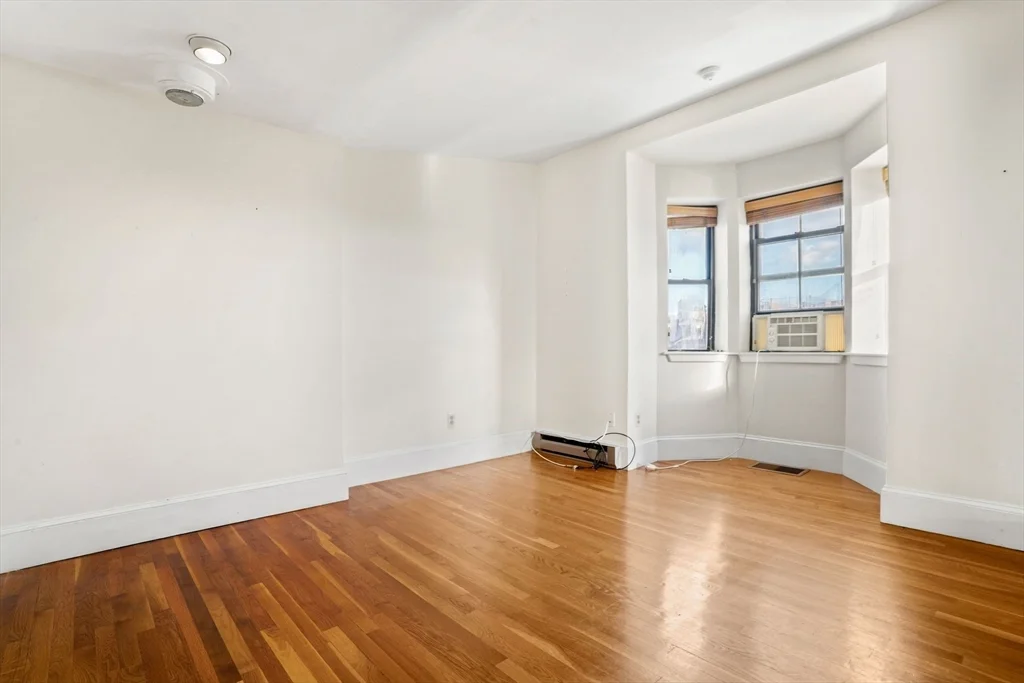 533 Columbus Ave, South End