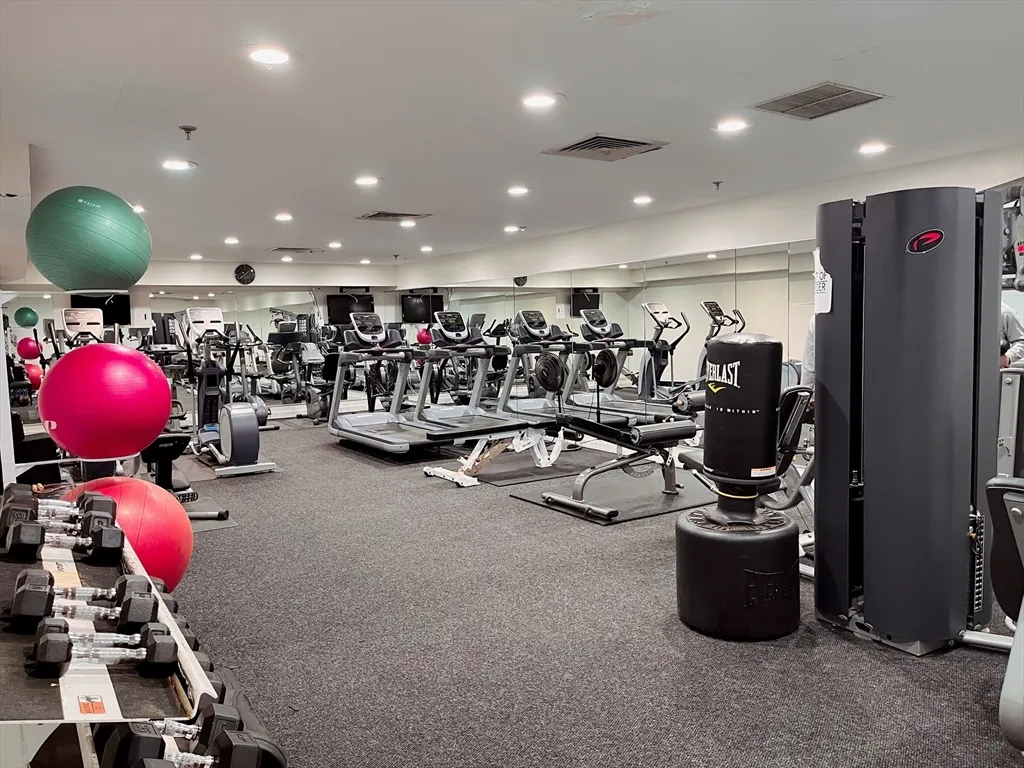 15 North Beacon St, Brighton