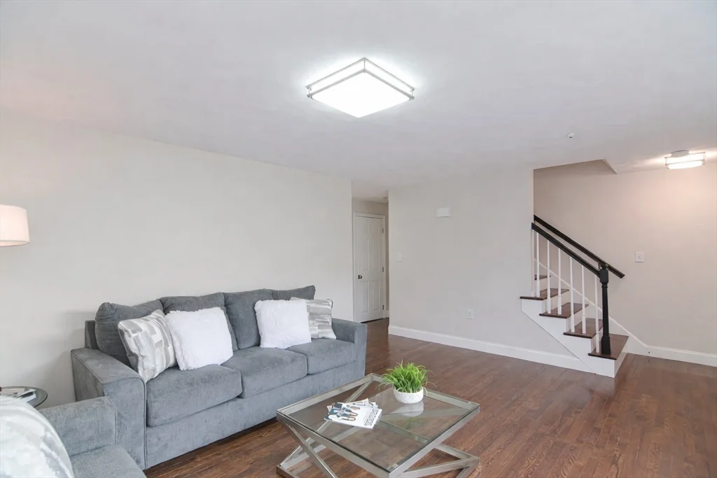 80 Broadway, North Attleboro