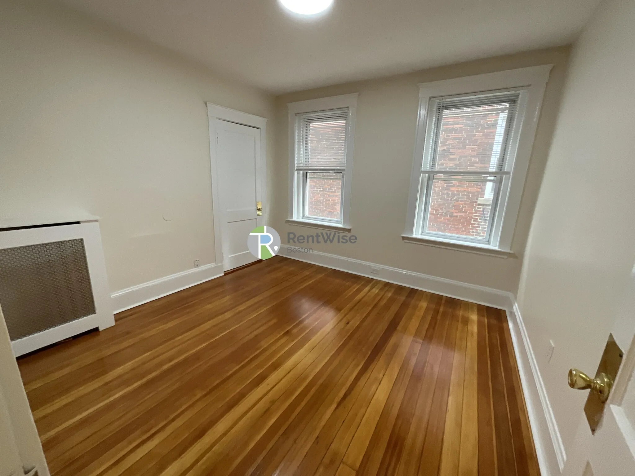 6 Barrows St, Allston