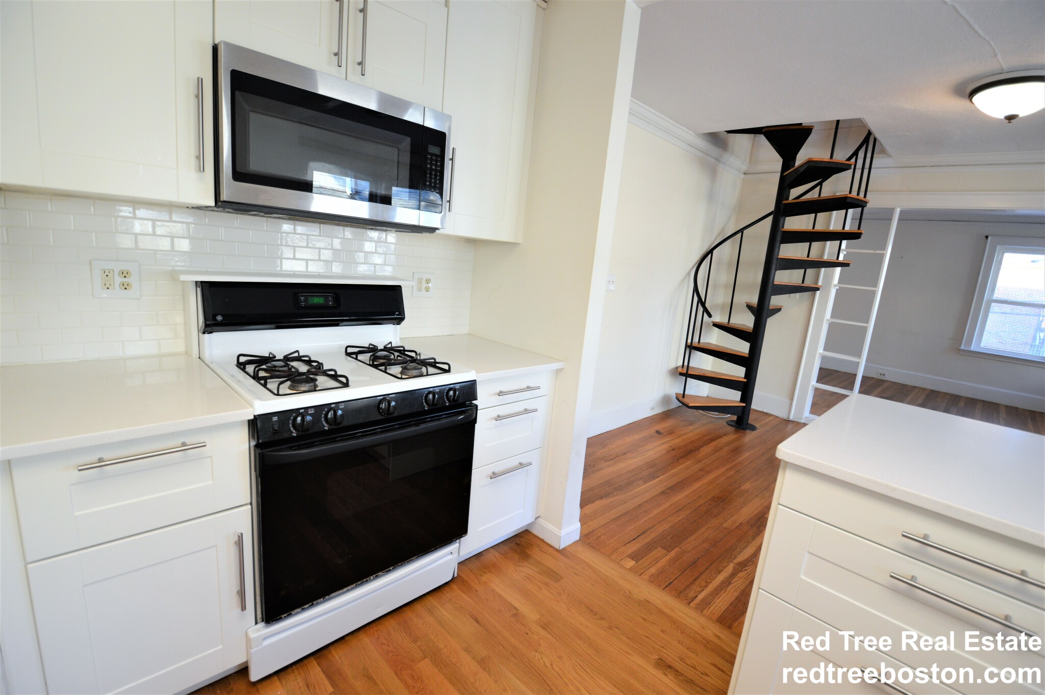 30 Harris St, Coolidge Corner