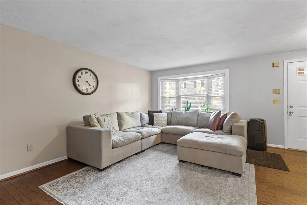 25 Eagan Pl, Peabody