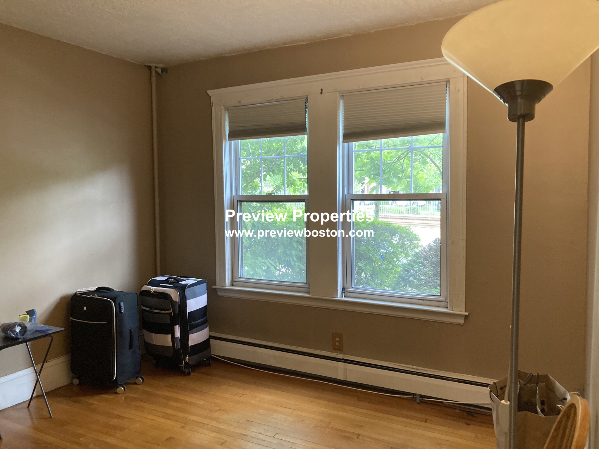 1734 Commonwealth Ave, Brighton