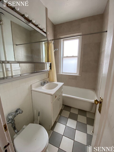 1697 Cambridge St, Mid-Cambridge