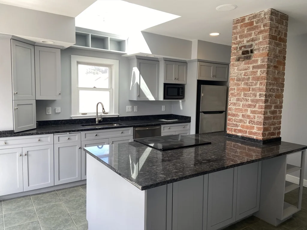 16 Taft St, Uxbridge