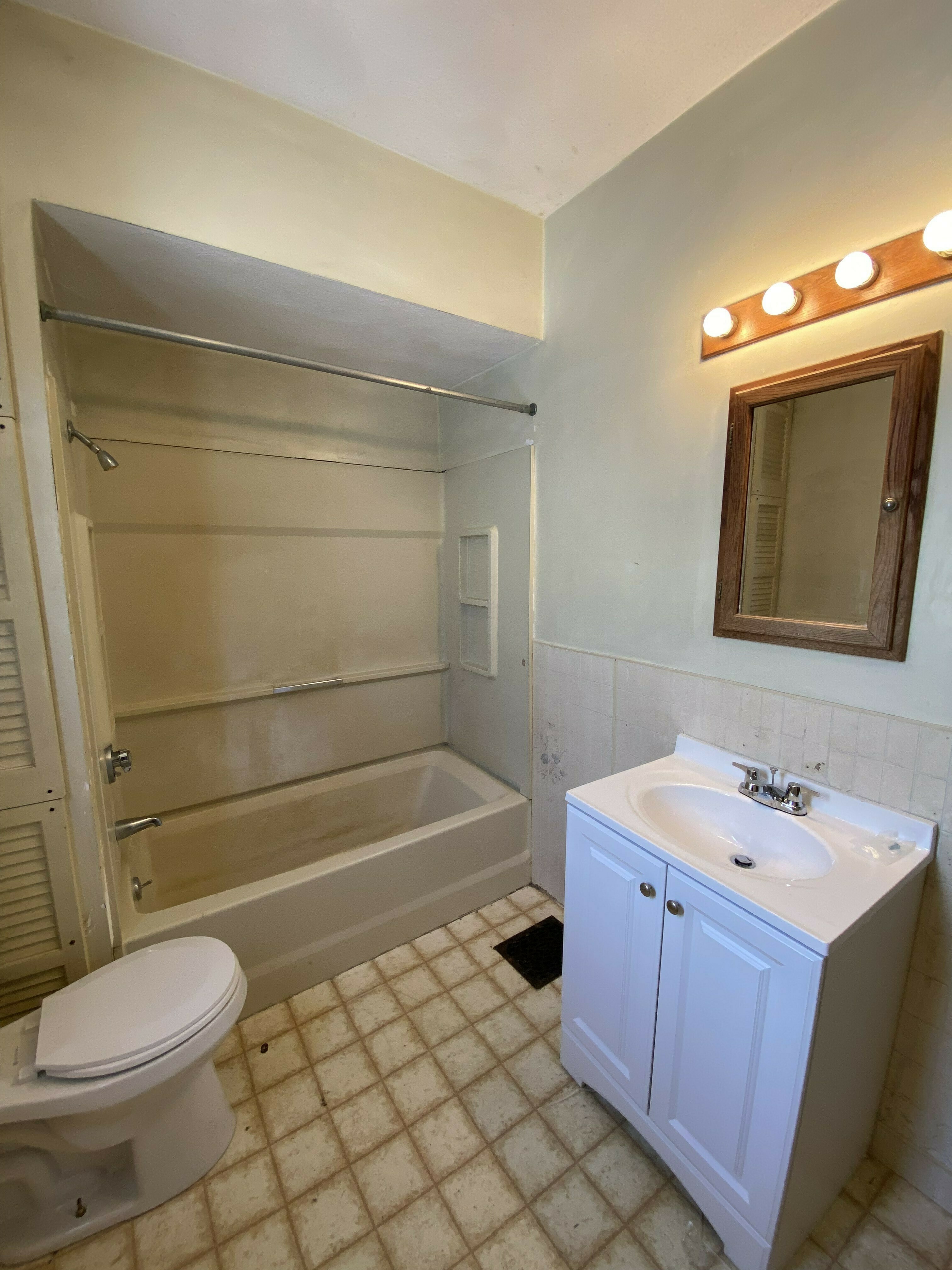 33 Cedar St, Spring Hill