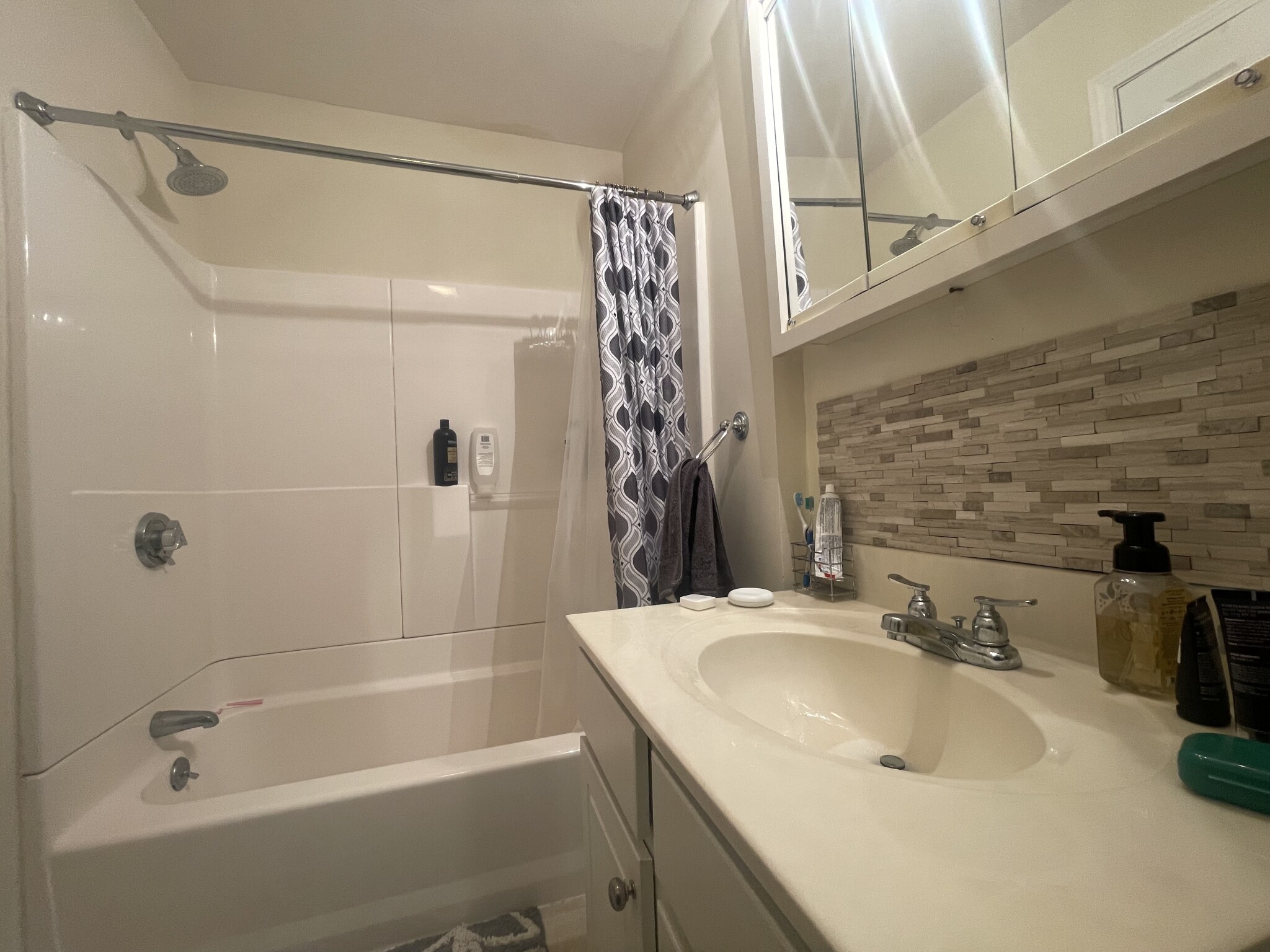 1056 Cambridge St, Inman Square