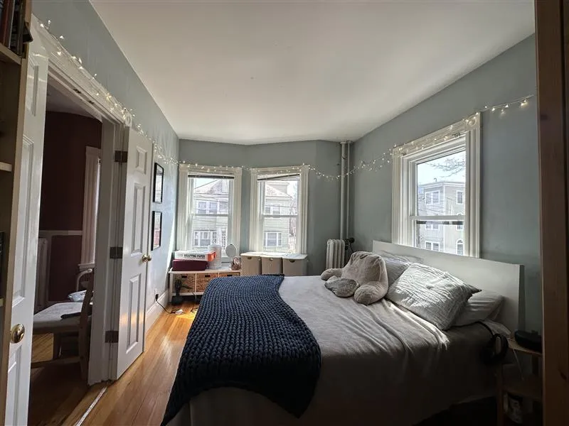 111 Woodstock St, West Somerville