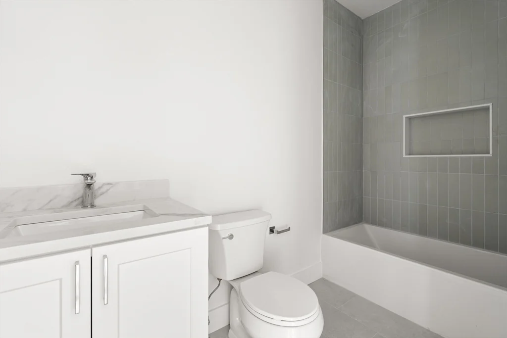 467 East 3rd St, South Boston