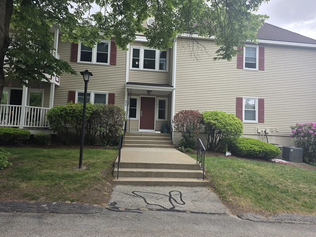 690 S Porter St, Manchester