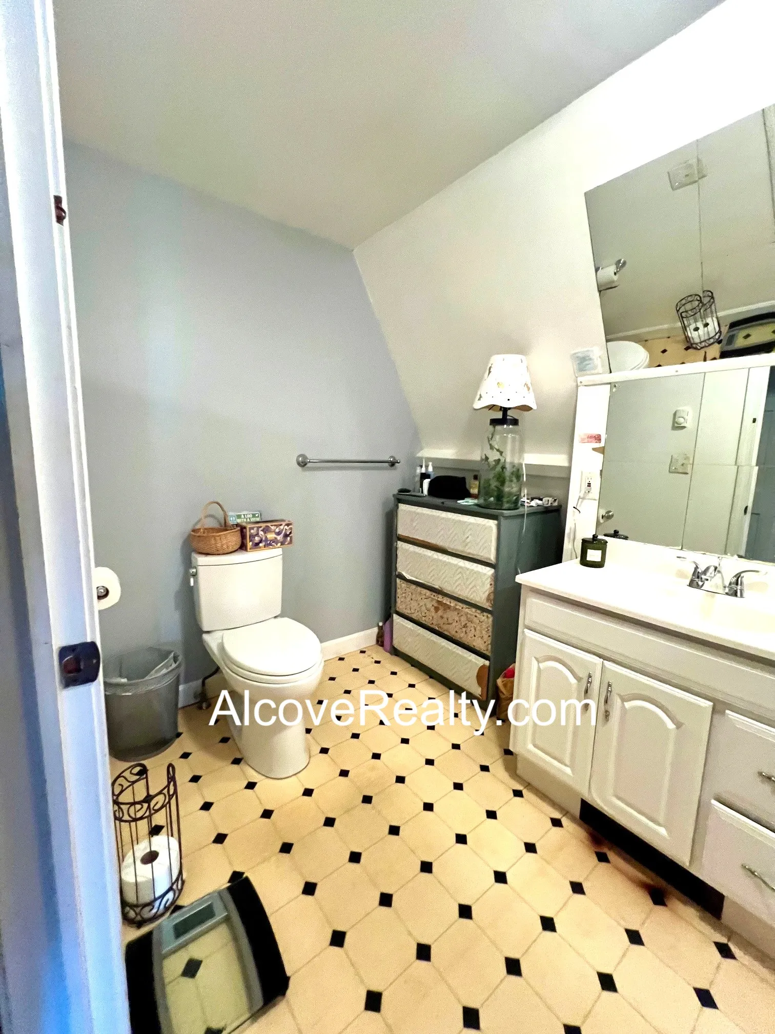 190 North St, West Somerville