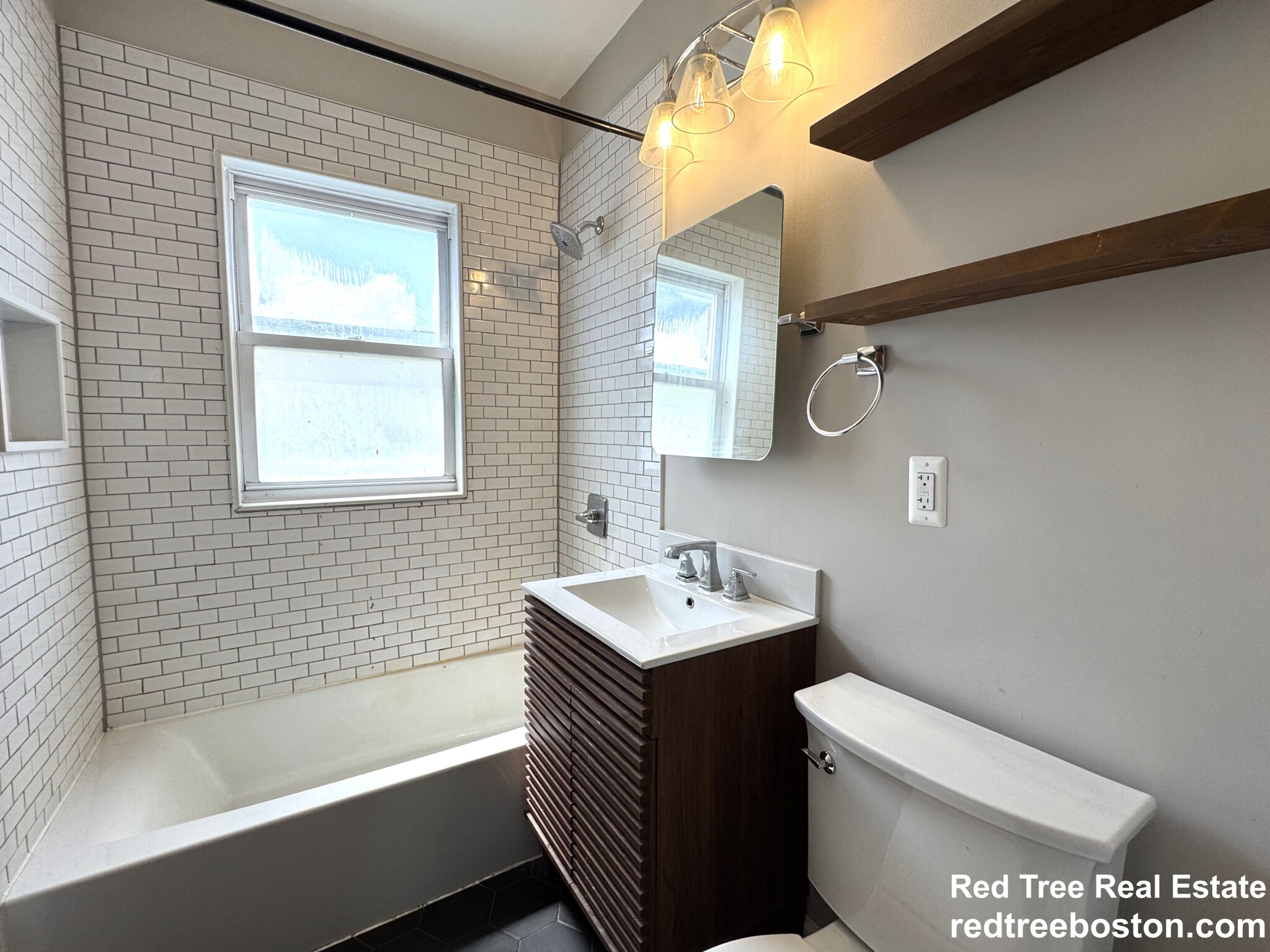 18 Saint Peter St, Jamaica Plain