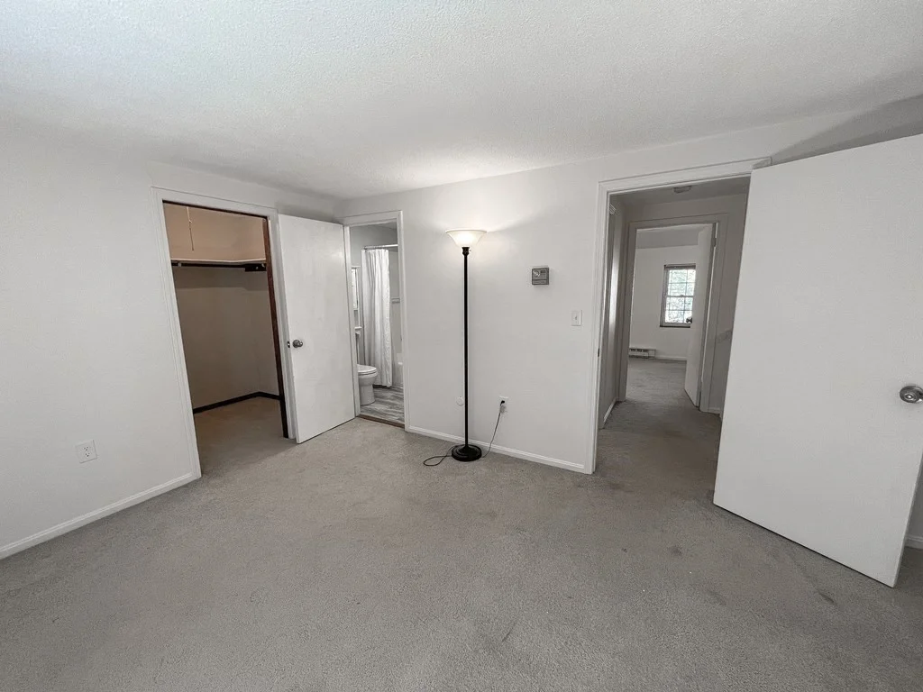 75 Sandy Pond Rd, Ayer