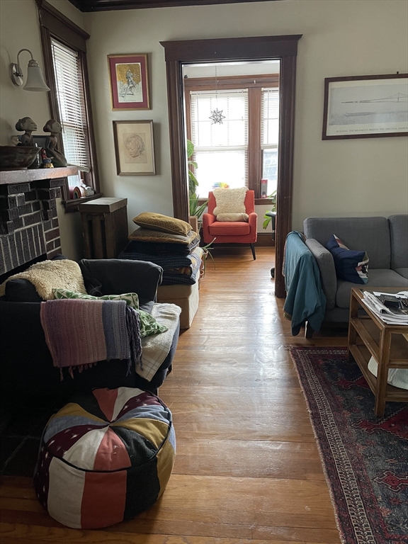 37 Brington Rd, Brookline Hills