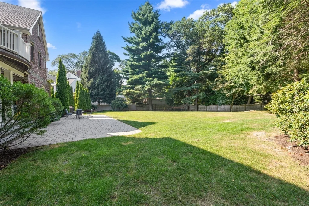 66 Forest Ave, Newton