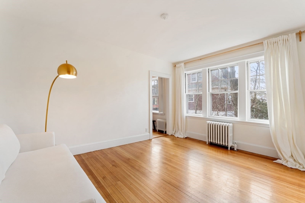 20 Concord Ave, Harvard Square