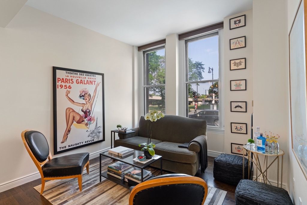 4 Charlesgate East, Back Bay