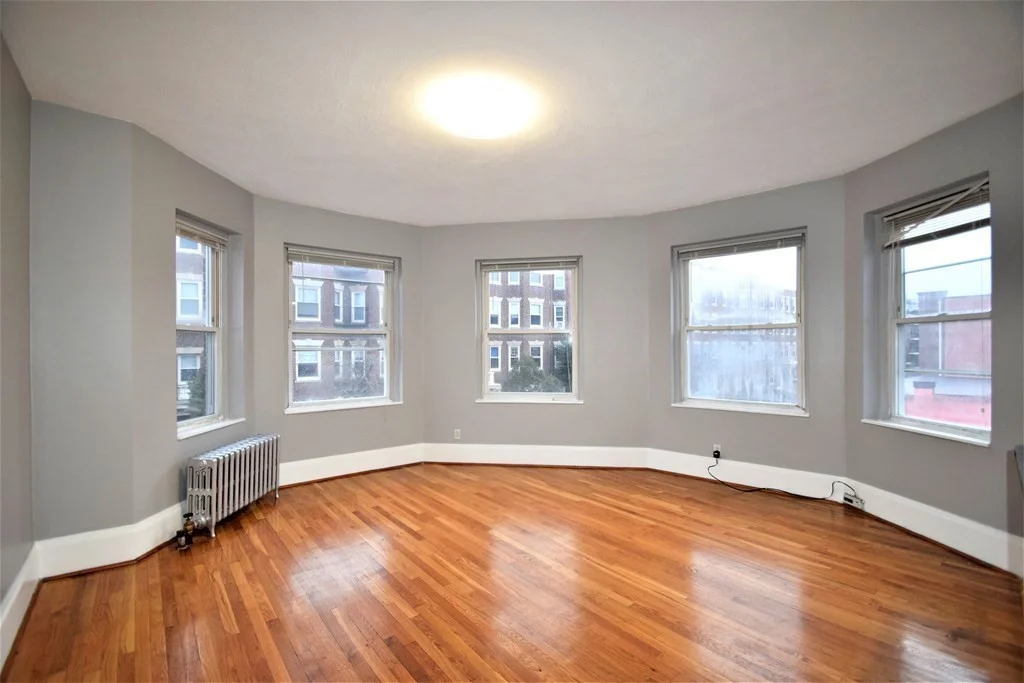 83 Glenville Ave, Allston