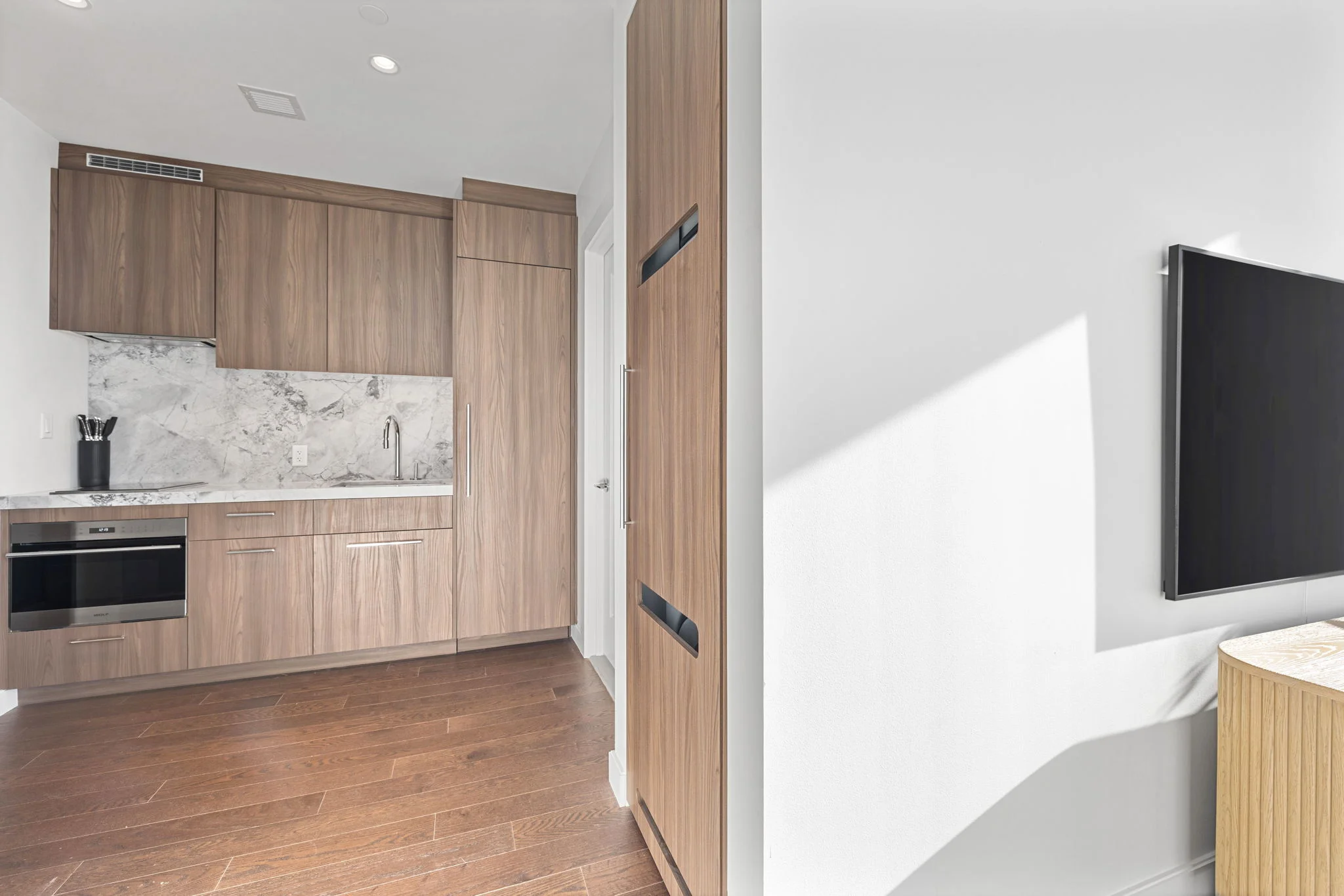 430 Stuart St, Back Bay