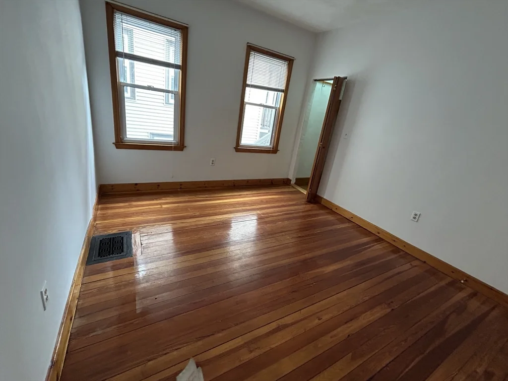 9 Starbird St, Malden