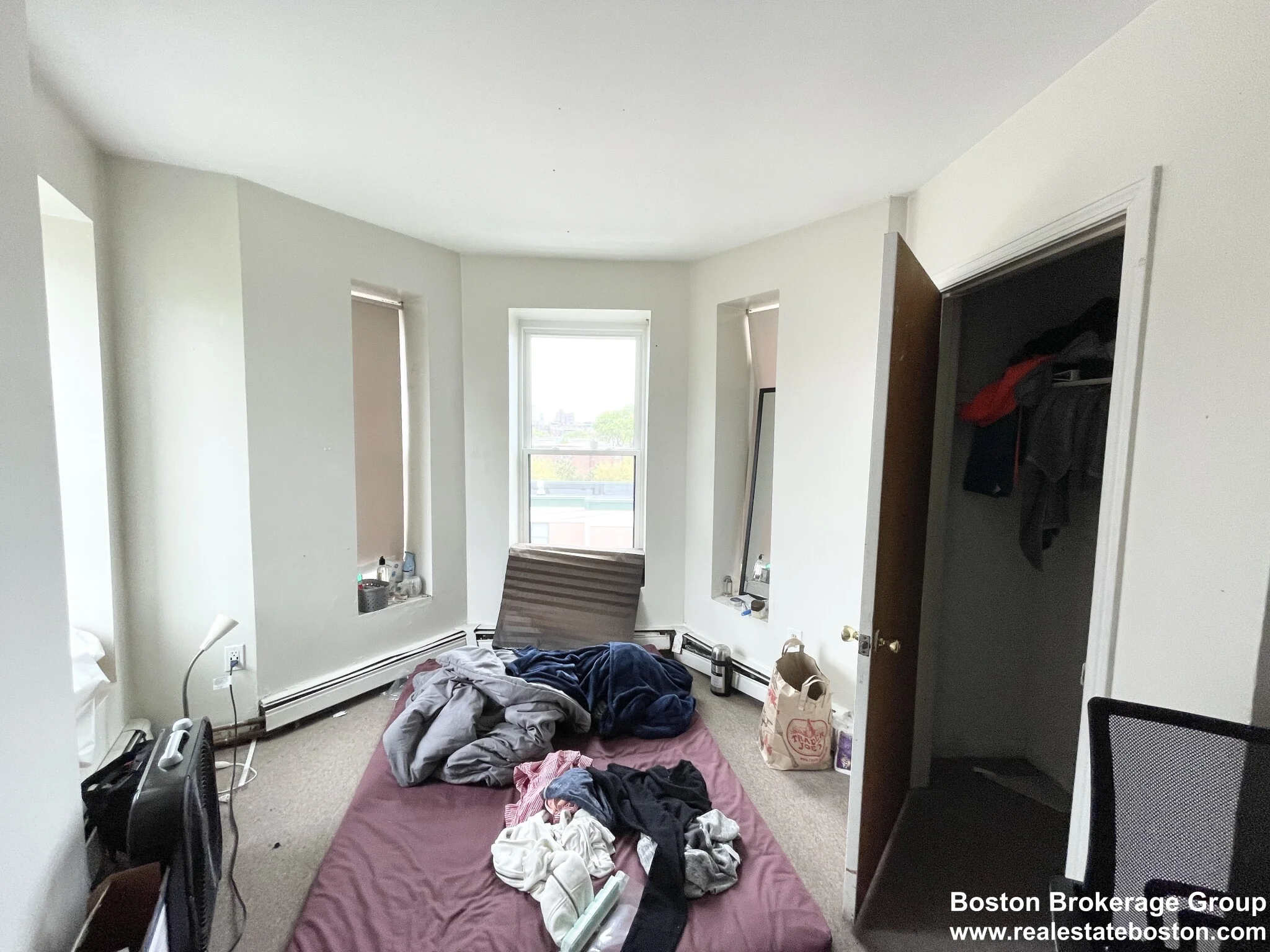 96 Hammond St, Roxbury