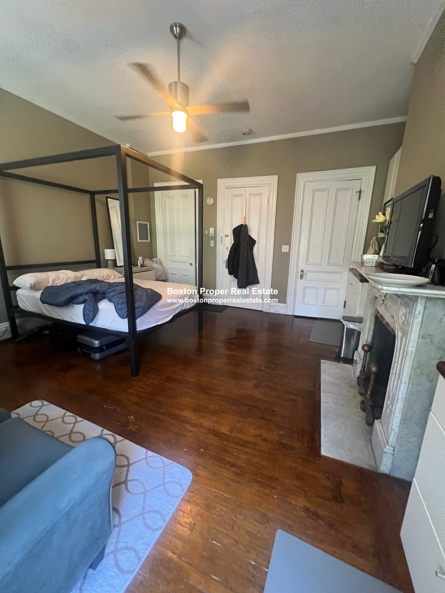 323 Beacon St, Back Bay