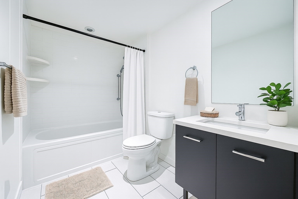 403 W 1st St, South Boston