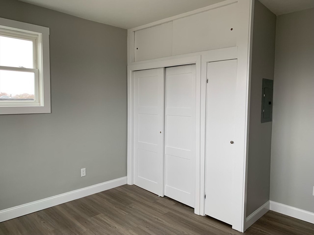 527 Nantasket Ave, Hull