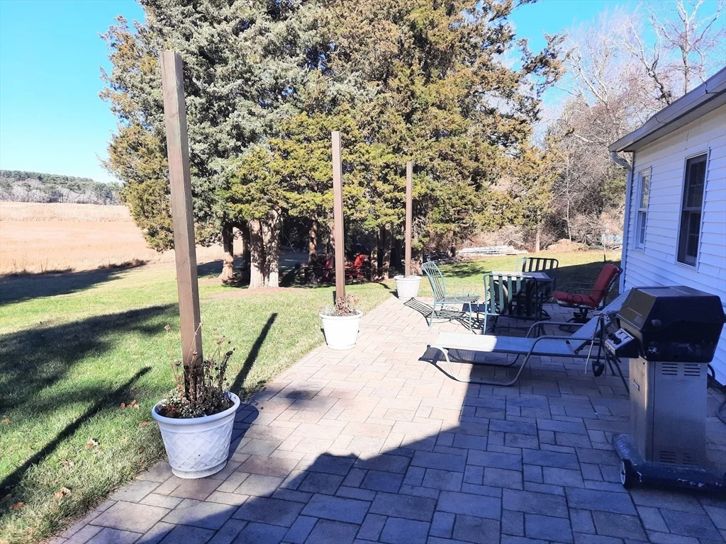 21 Anderson Dr, Marshfield